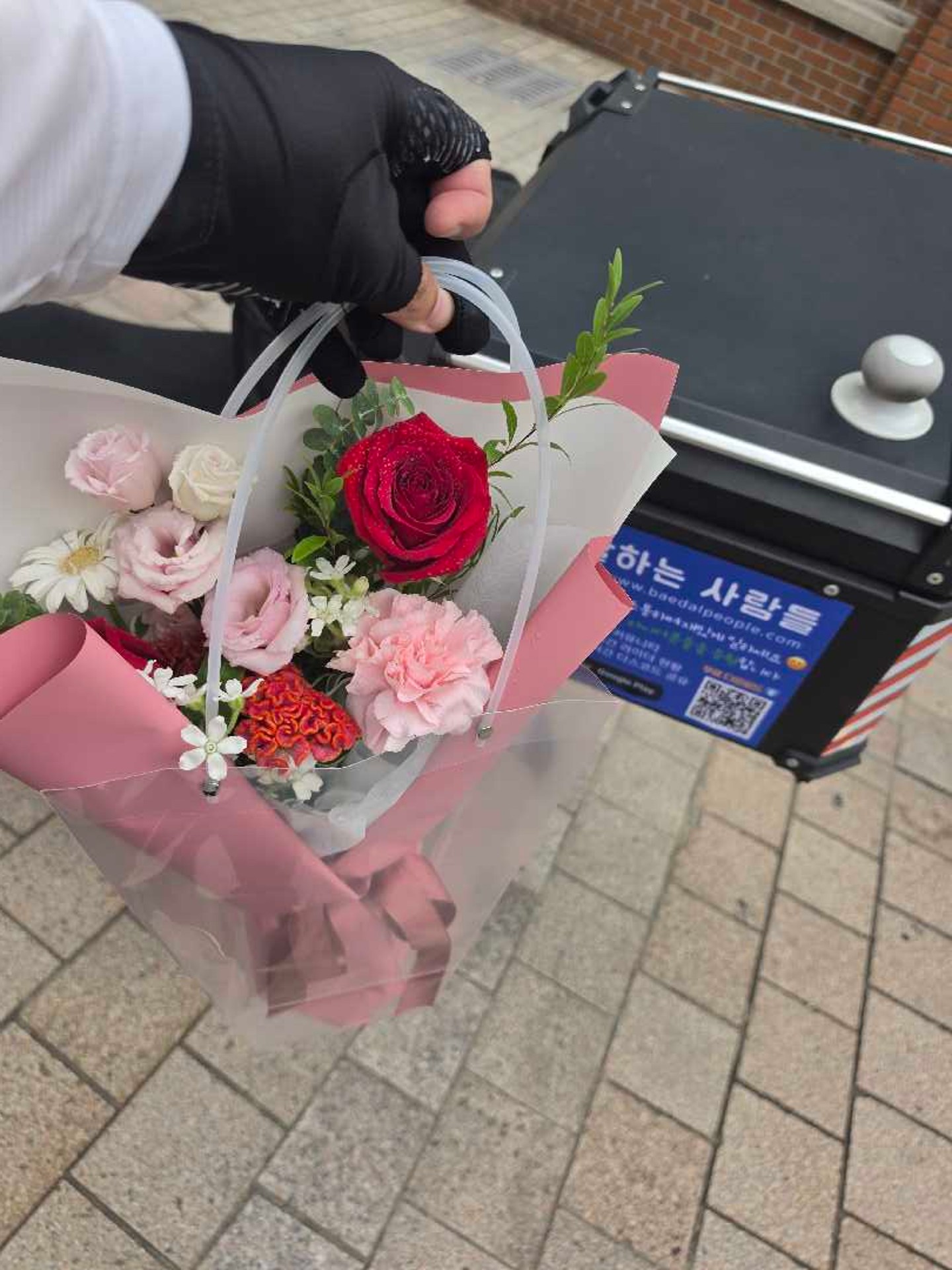첨부 이미지 1